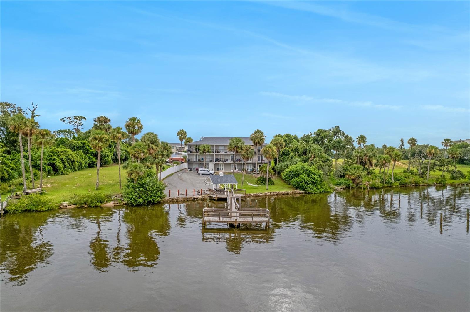 HARBOURSIDE SUNSETS CONDO - Residential