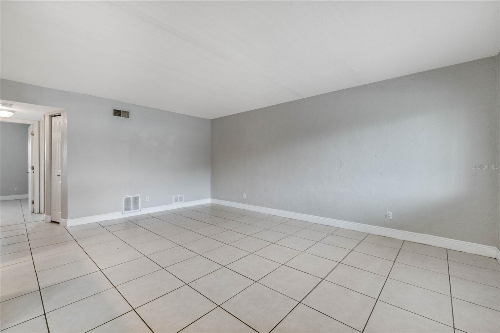 900 S PENINSULA DRIVE 207