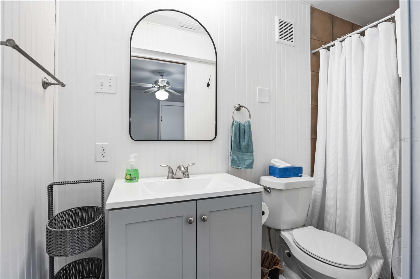 SARASOTA SPRINGS - Residential Income