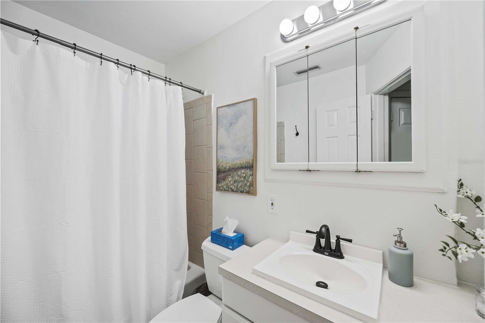 SARASOTA SPRINGS - Residential Income