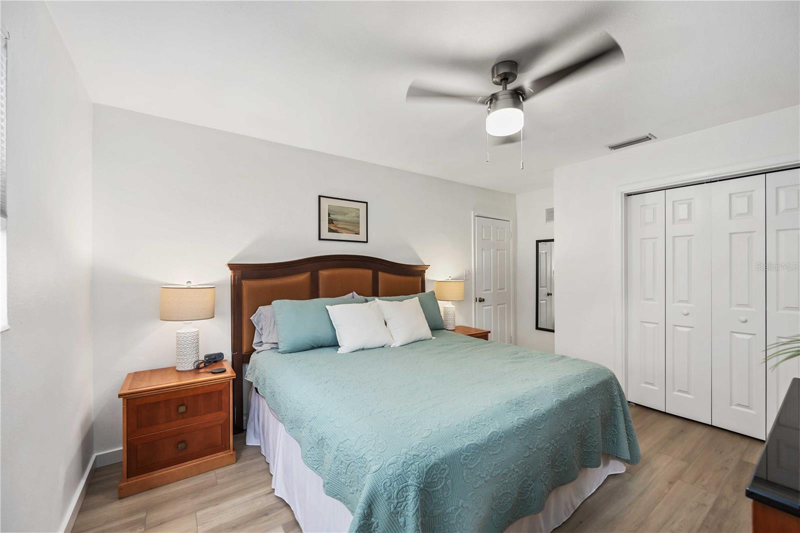 SARASOTA SPRINGS - Residential Income