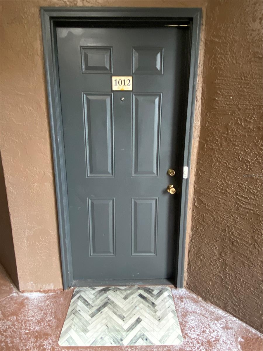 VENETIAN PLACE - Residential