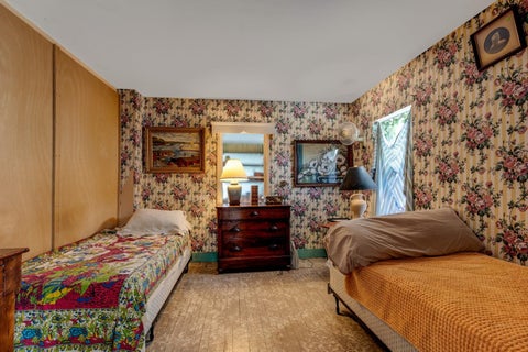 Tiny photo for 427 N Donnelly Street, Mount Dora, FL 32757 (MLS # G5116312)