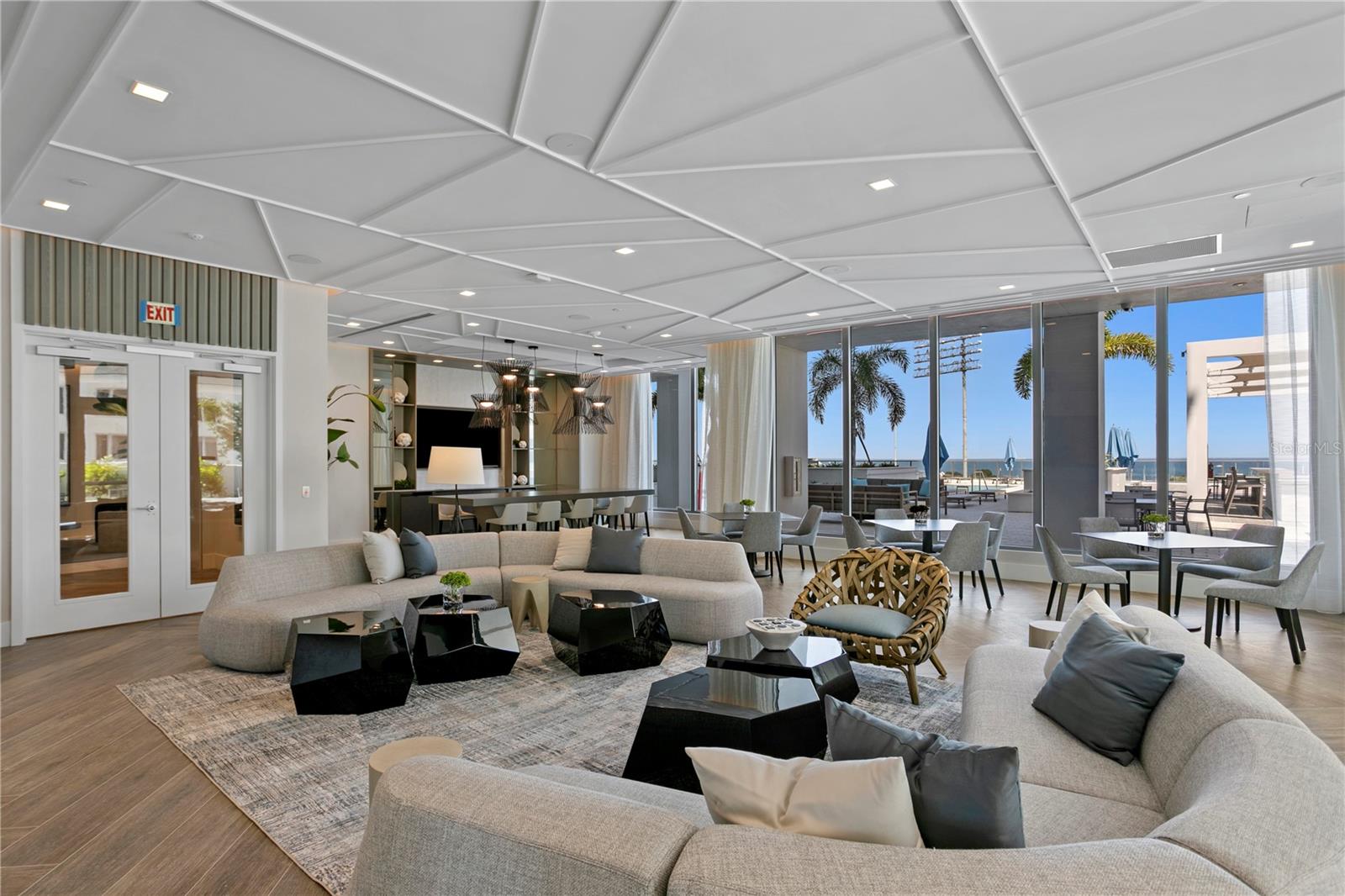 SALTAIRE ST PETERSBURG - Residential