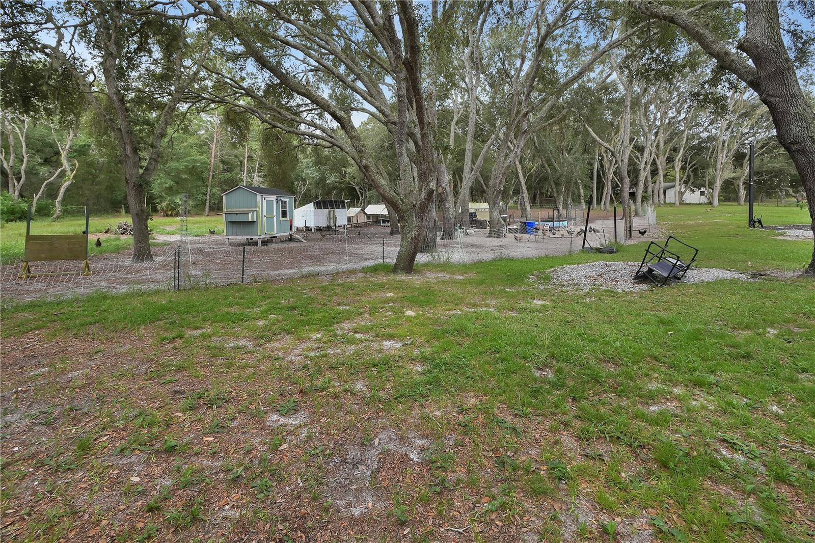 400 FOOTHILL FARMS ROAD