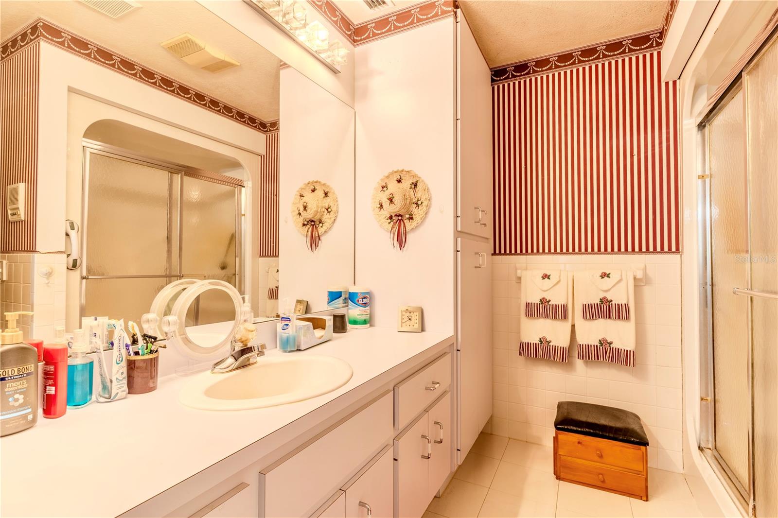 HORTONS LANDING ADD - Residential