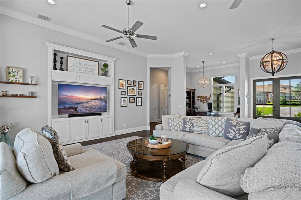 ISLES OF LAKE HANCOCK - Residential