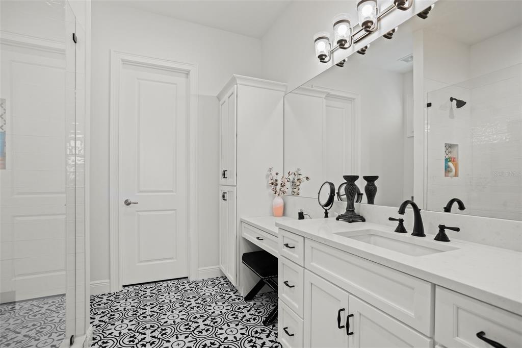 ISLES OF LAKE HANCOCK - Residential