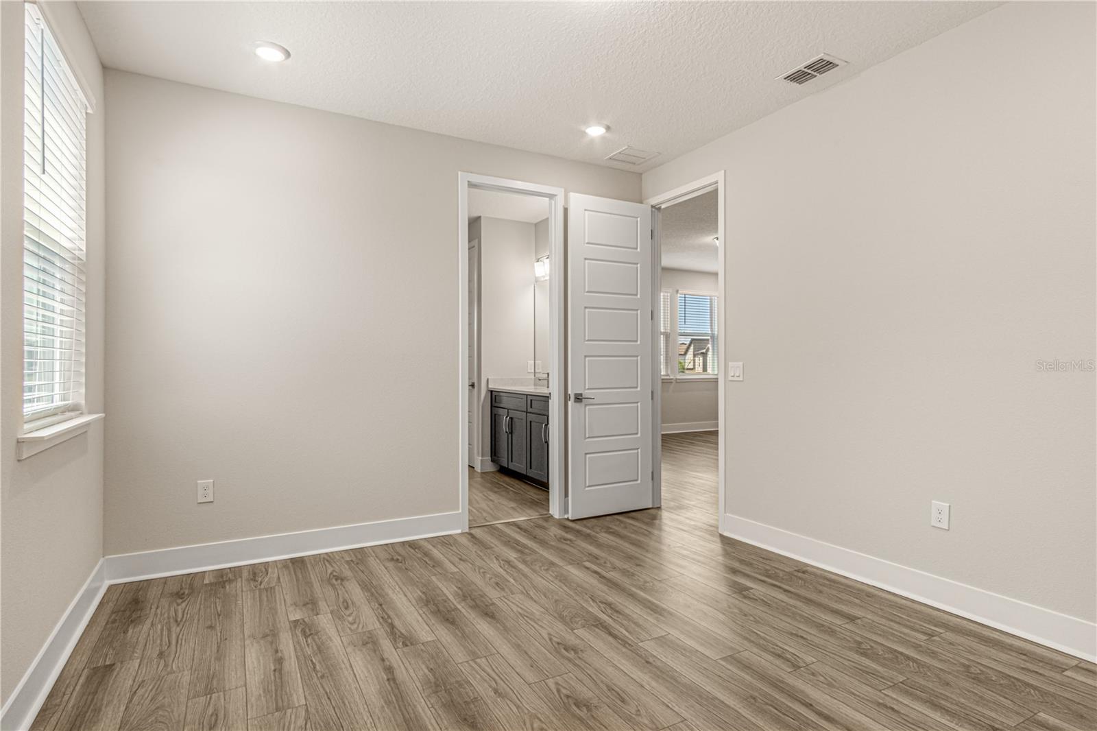 SAND LAKE SOUND - Residential