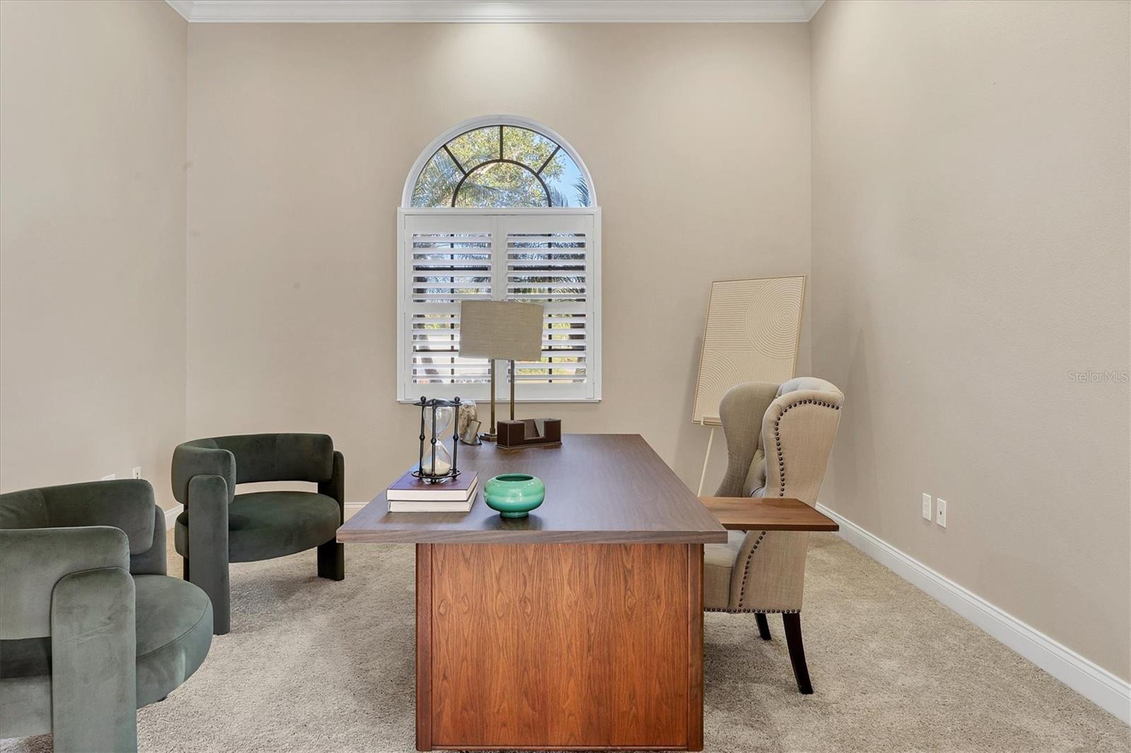 FOUNDERS CLUB - Residential