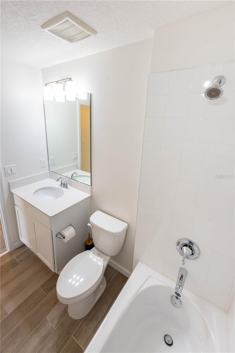 TOWNS AT NARCOOSSEE COMMONS - Residential