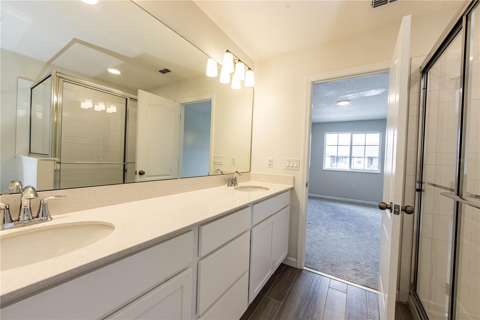 TOWNS AT NARCOOSSEE COMMONS - Residential