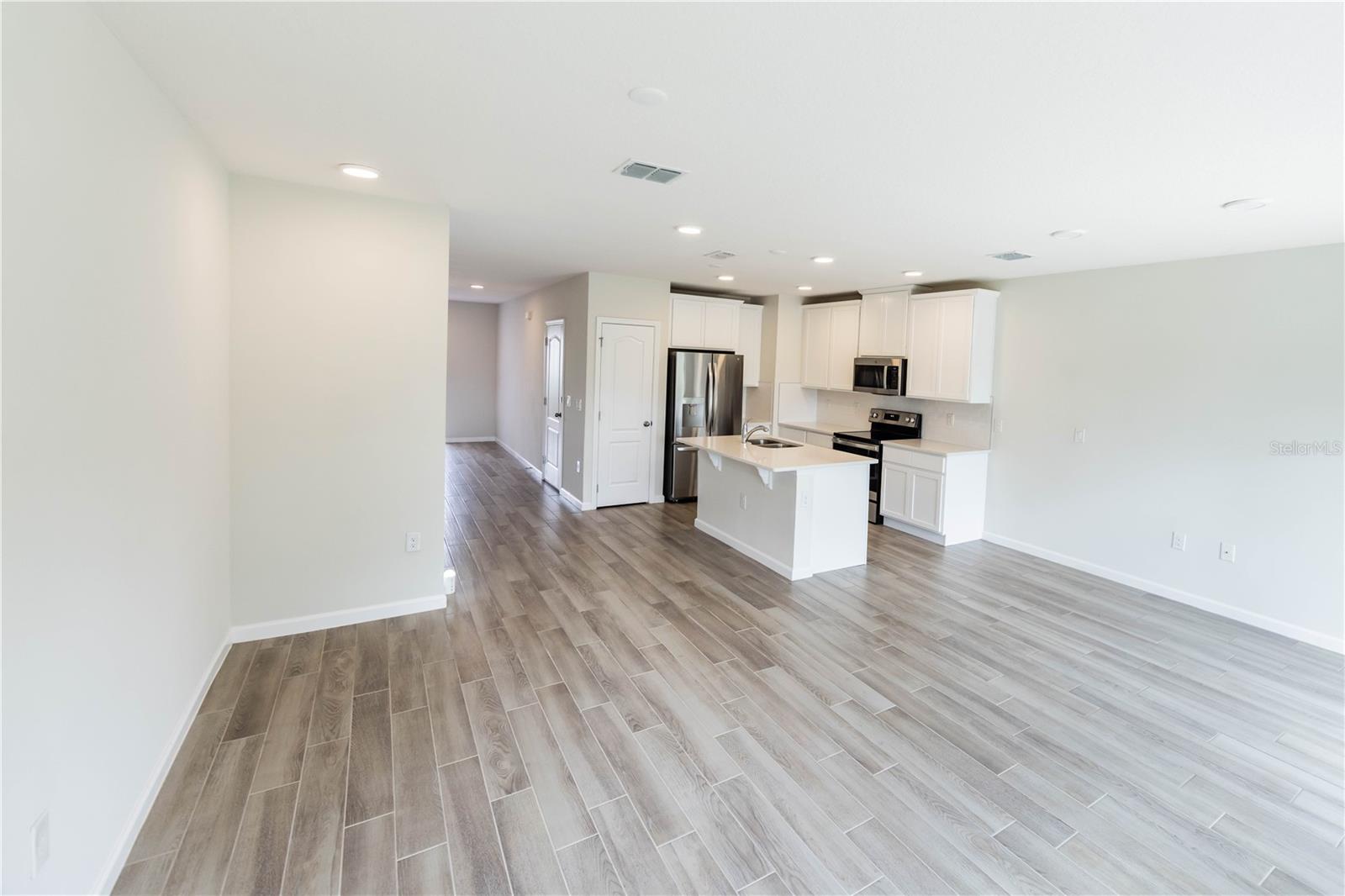 TOWNS AT NARCOOSSEE COMMONS - Residential