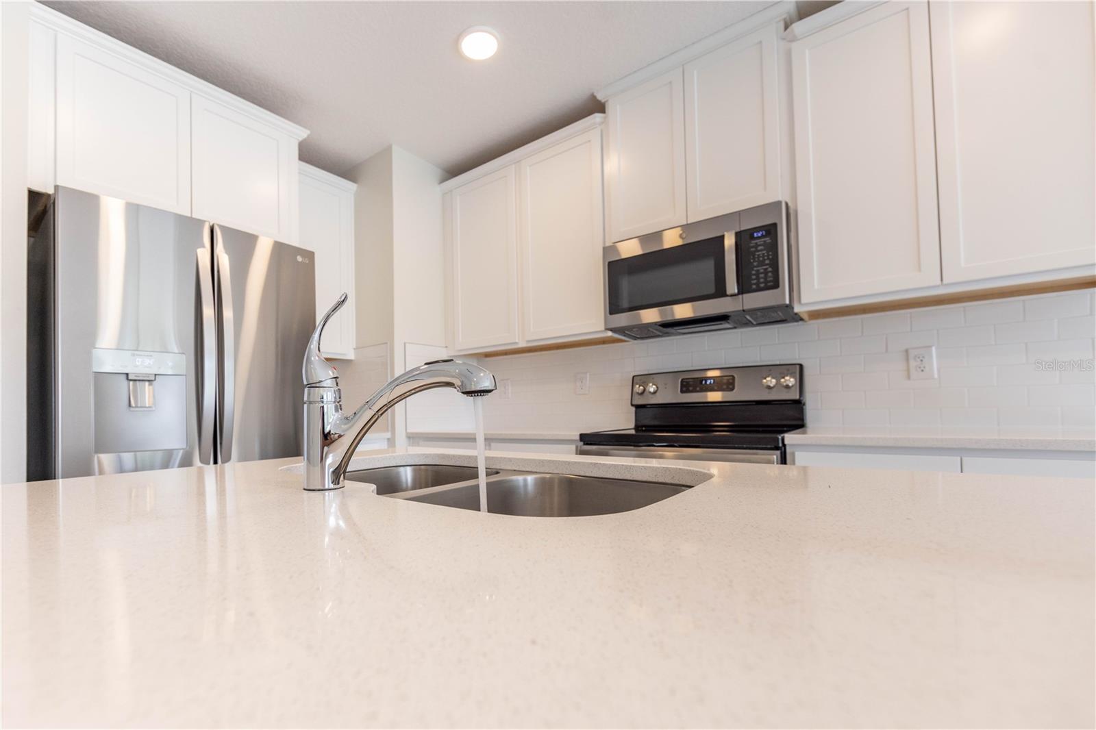 TOWNS AT NARCOOSSEE COMMONS - Residential