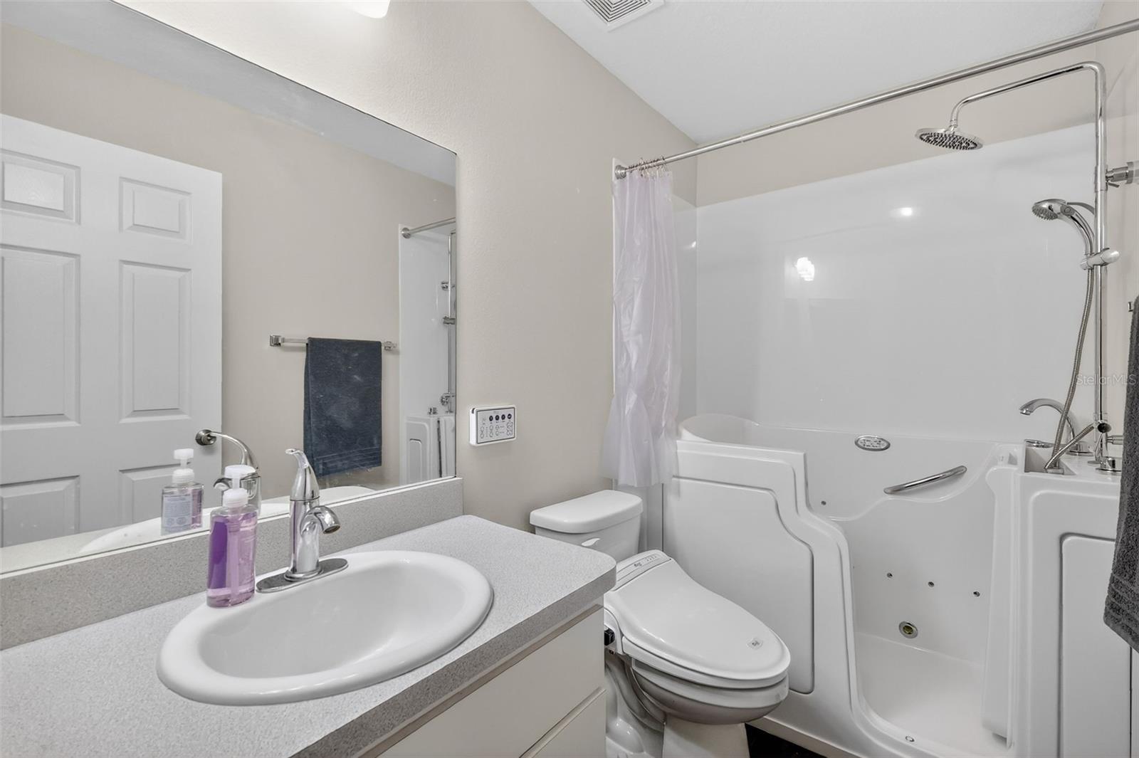 SILVER SPGS SHORES - Residential