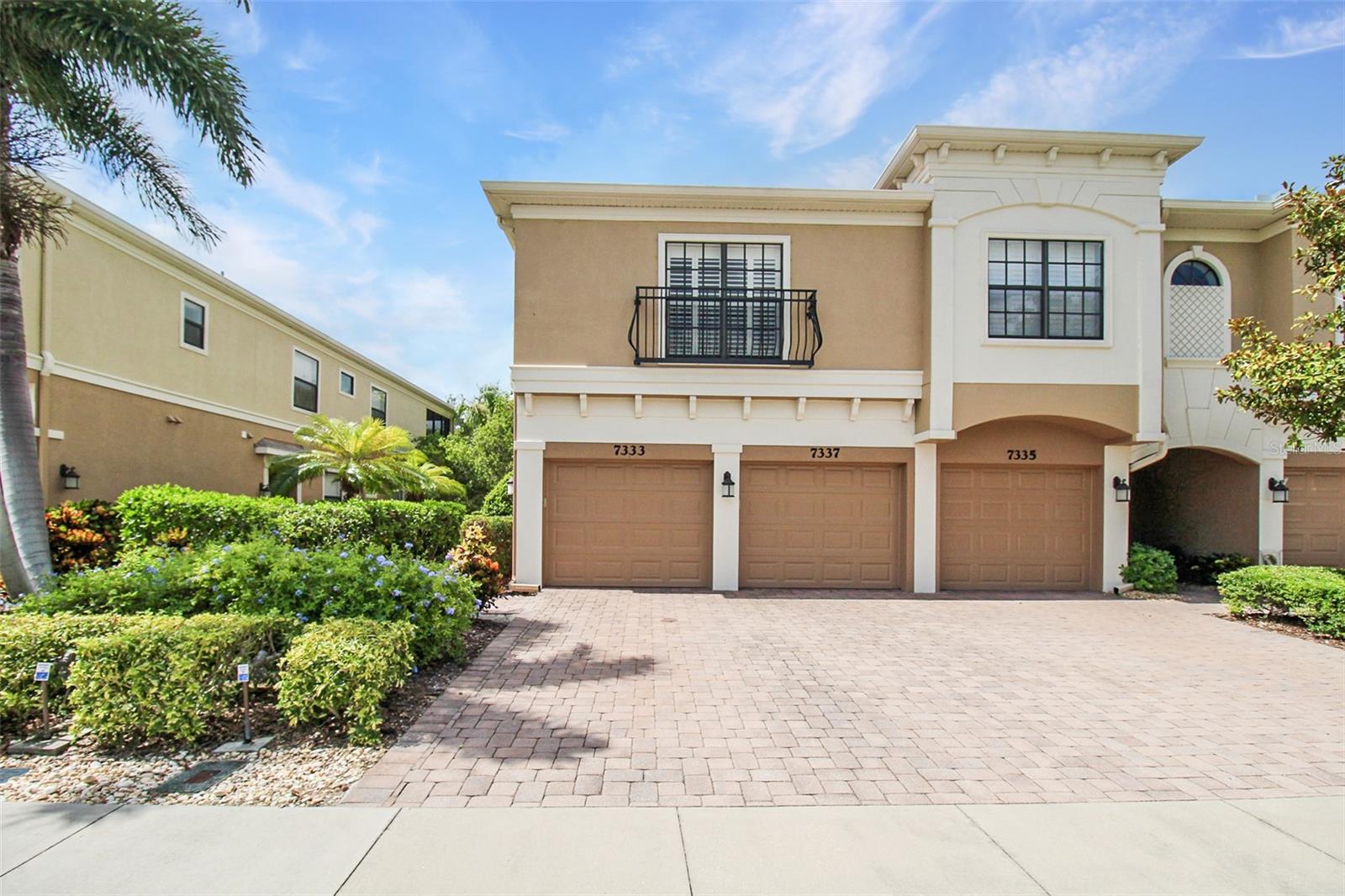 PALMA SOLA TRACE - Residential Lease