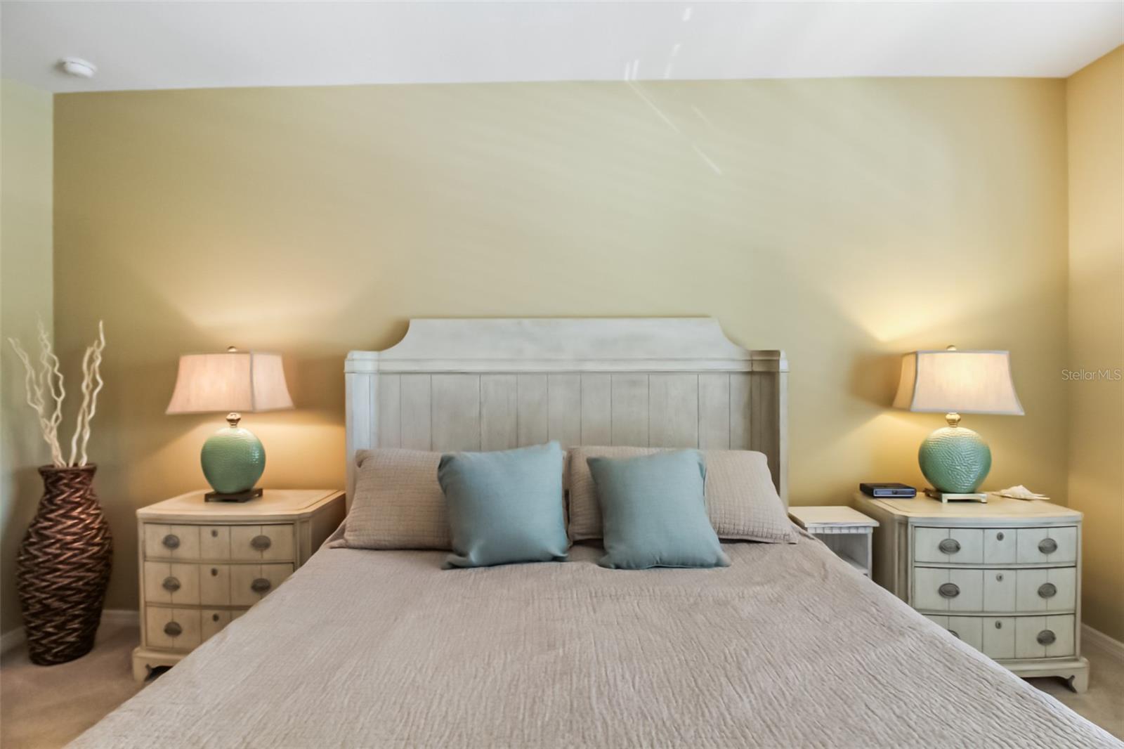 PALMA SOLA TRACE - Residential Lease