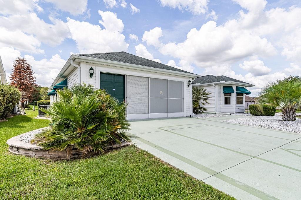VILLAGES LADY LAKE UNIT 24 - Residential