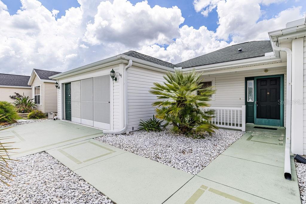 VILLAGES LADY LAKE UNIT 24 - Residential