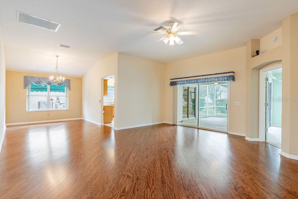 VILLAGES LADY LAKE UNIT 24 - Residential