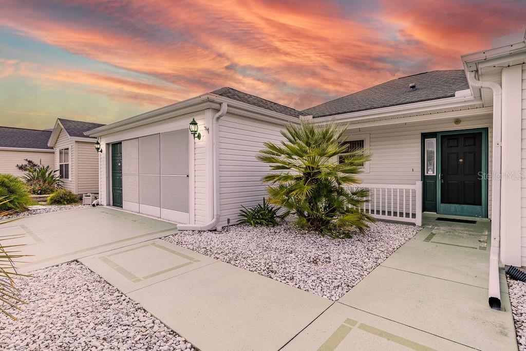 VILLAGES LADY LAKE UNIT 24 - Residential