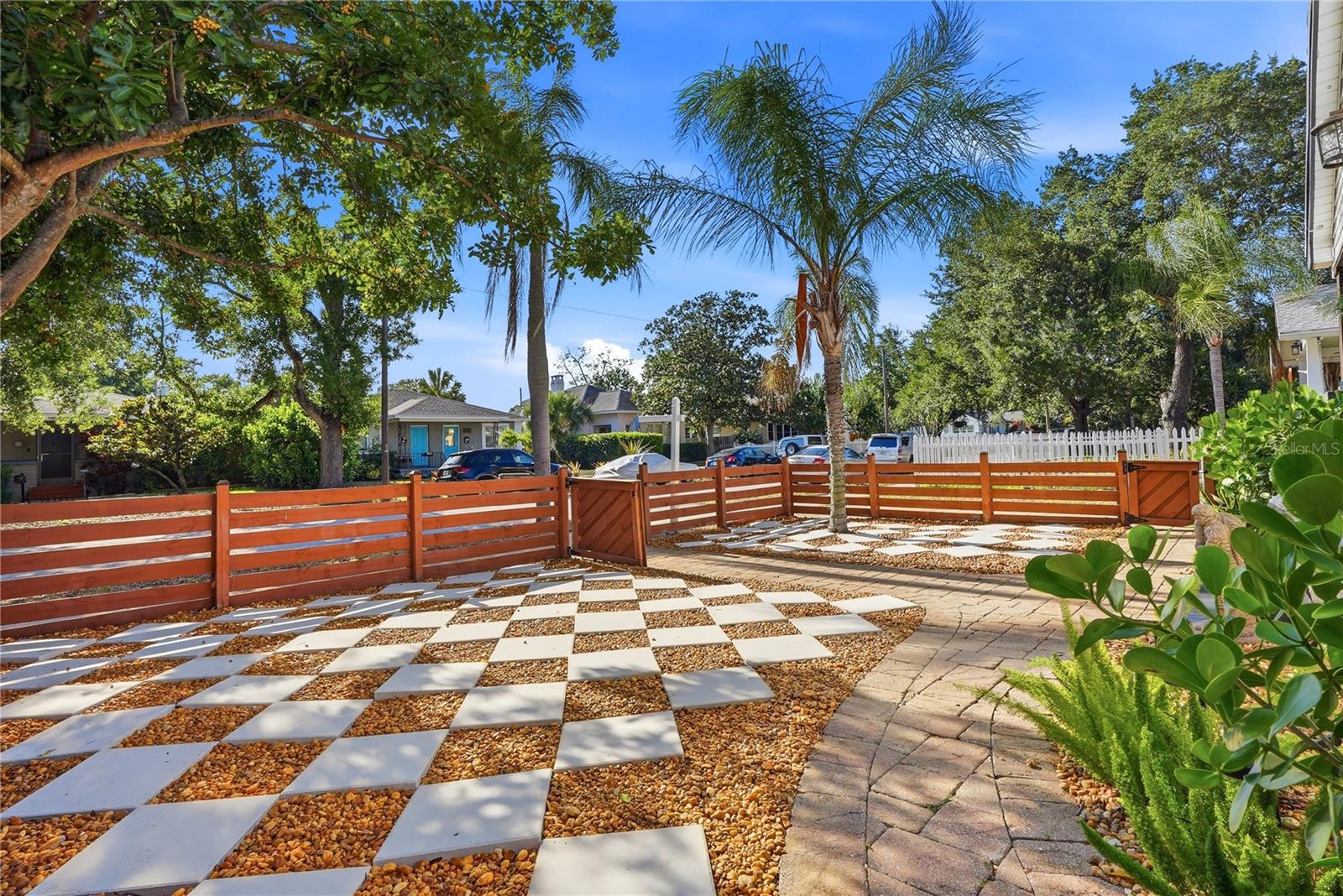 EDINA GARDEN OF EDEN - Residential