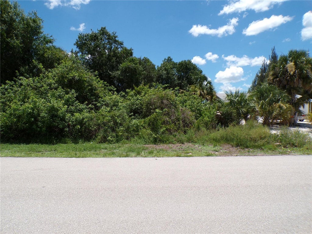 Photo of 27039 Monte Cristo Boulevard, Punta Gorda, FL 33955 (MLS # C7528804)