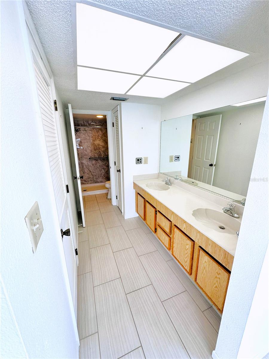 MARINA BAY OF ST PETERSBURG BEACH - Residential