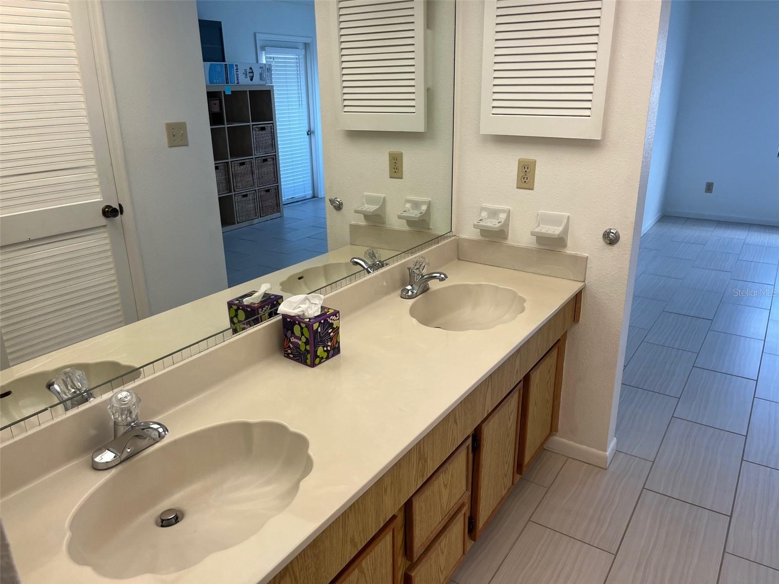 MARINA BAY OF ST PETERSBURG BEACH - Residential