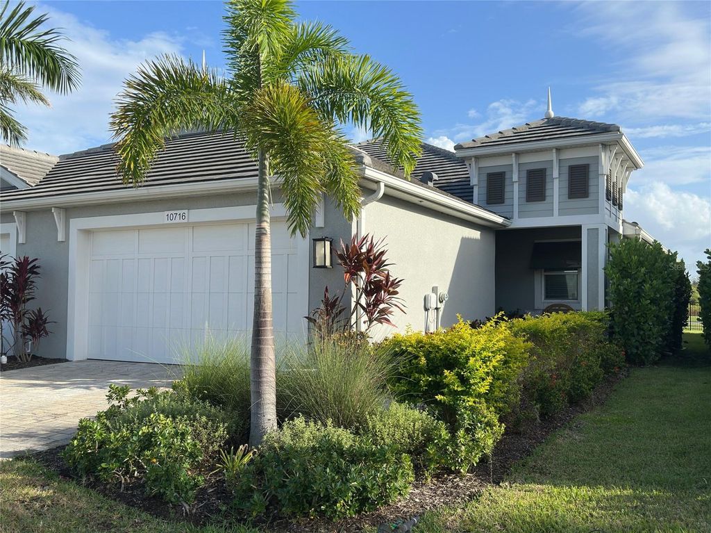 Photo of 10716 Klee Avenue, Bradenton, FL 34212 (MLS # A4666709)