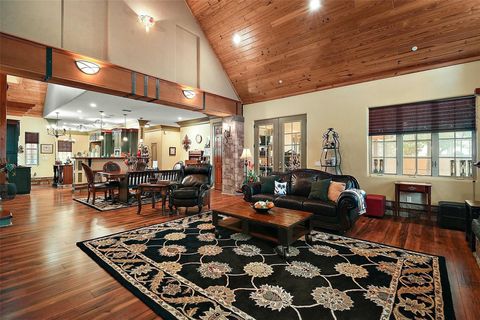 Tiny photo for 707 S Dixie Drive, Howey In The Hills, FL 34737 (MLS # G5097622)