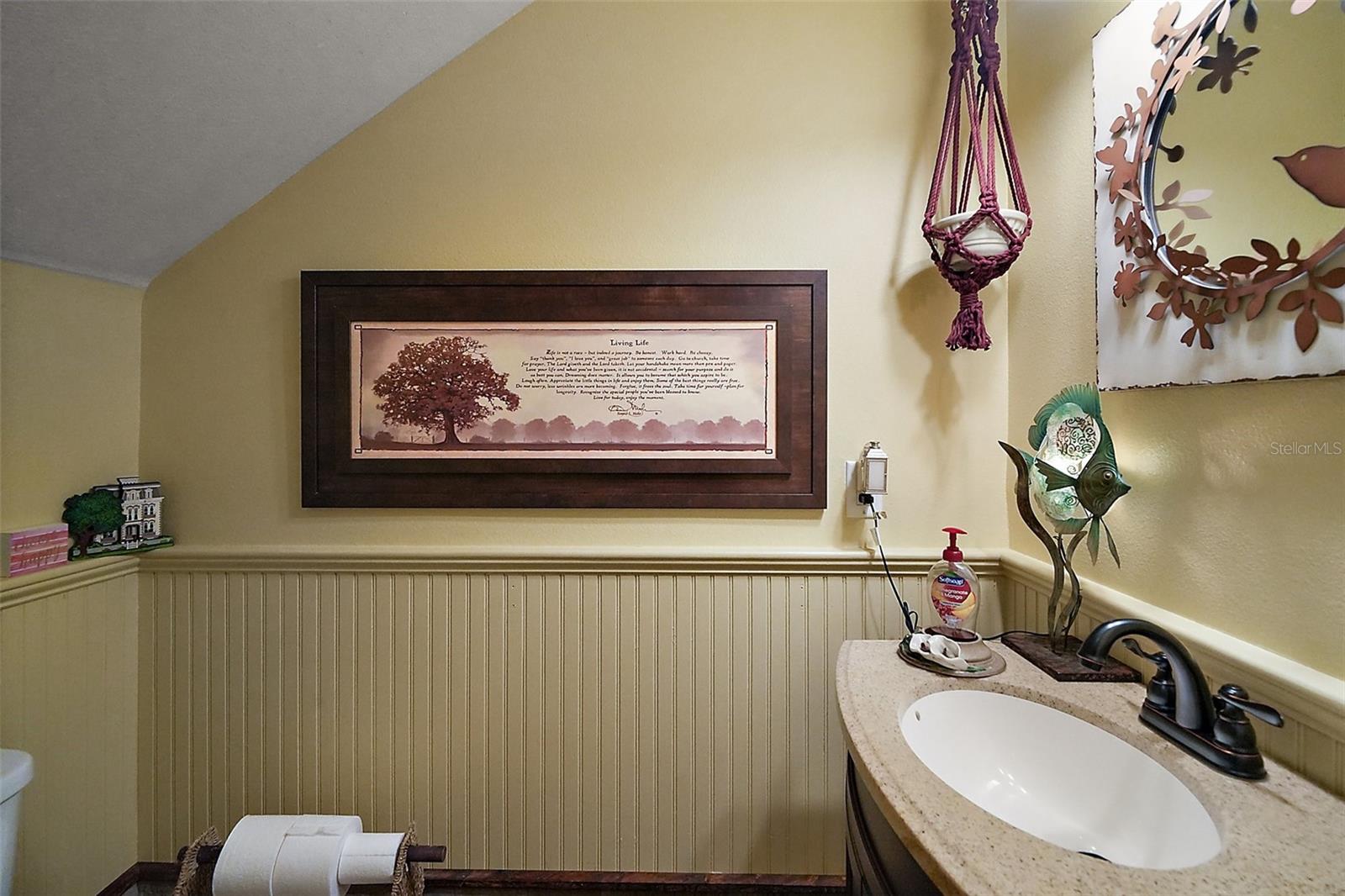 HOWEY PALM GARDENS - Residential