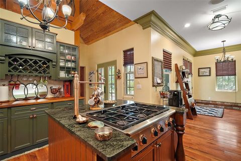 Tiny photo for 707 S Dixie Drive, Howey In The Hills, FL 34737 (MLS # G5097622)