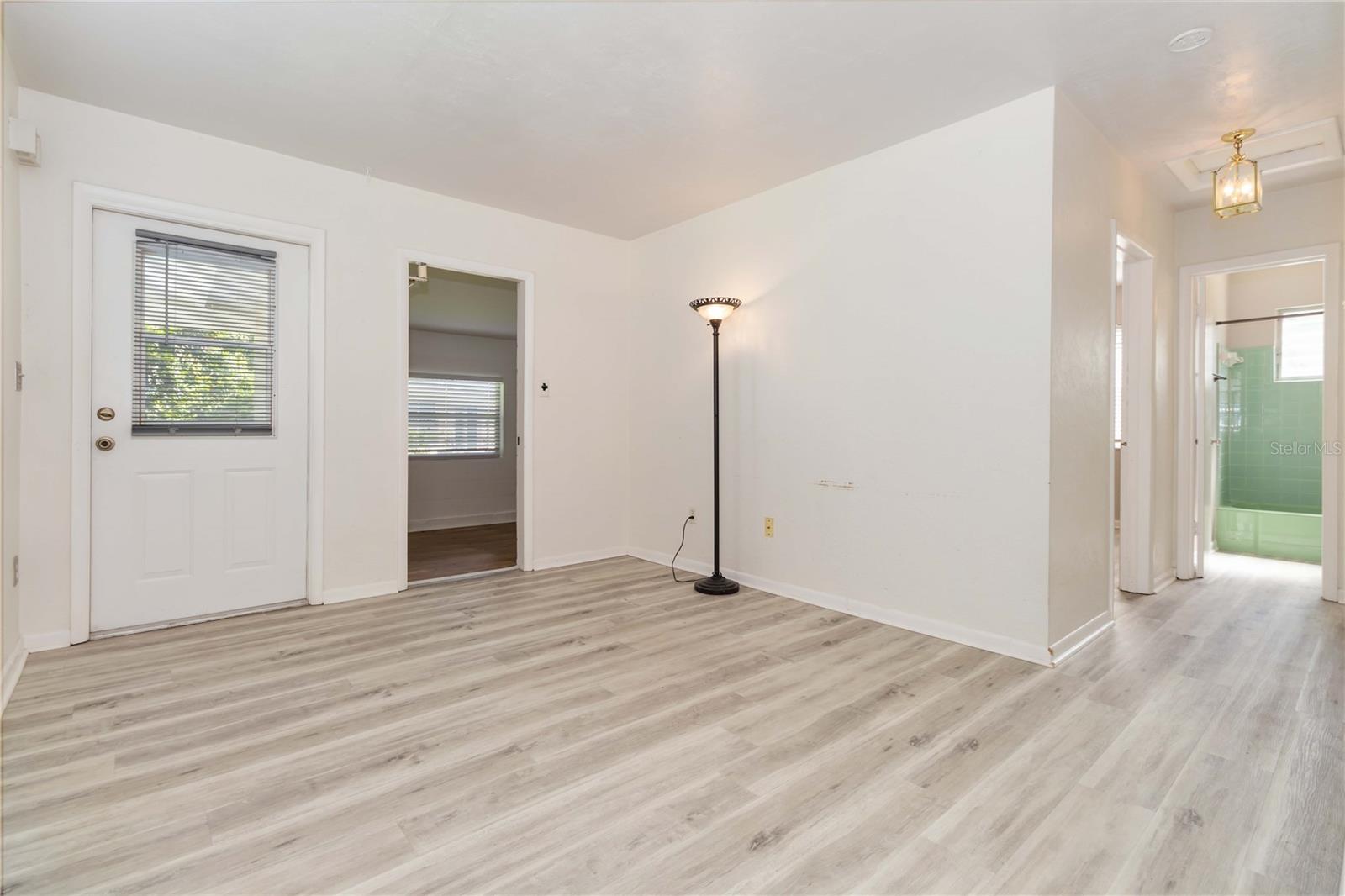 NORTH PORT ST JOHN UNIT 01 - Residential