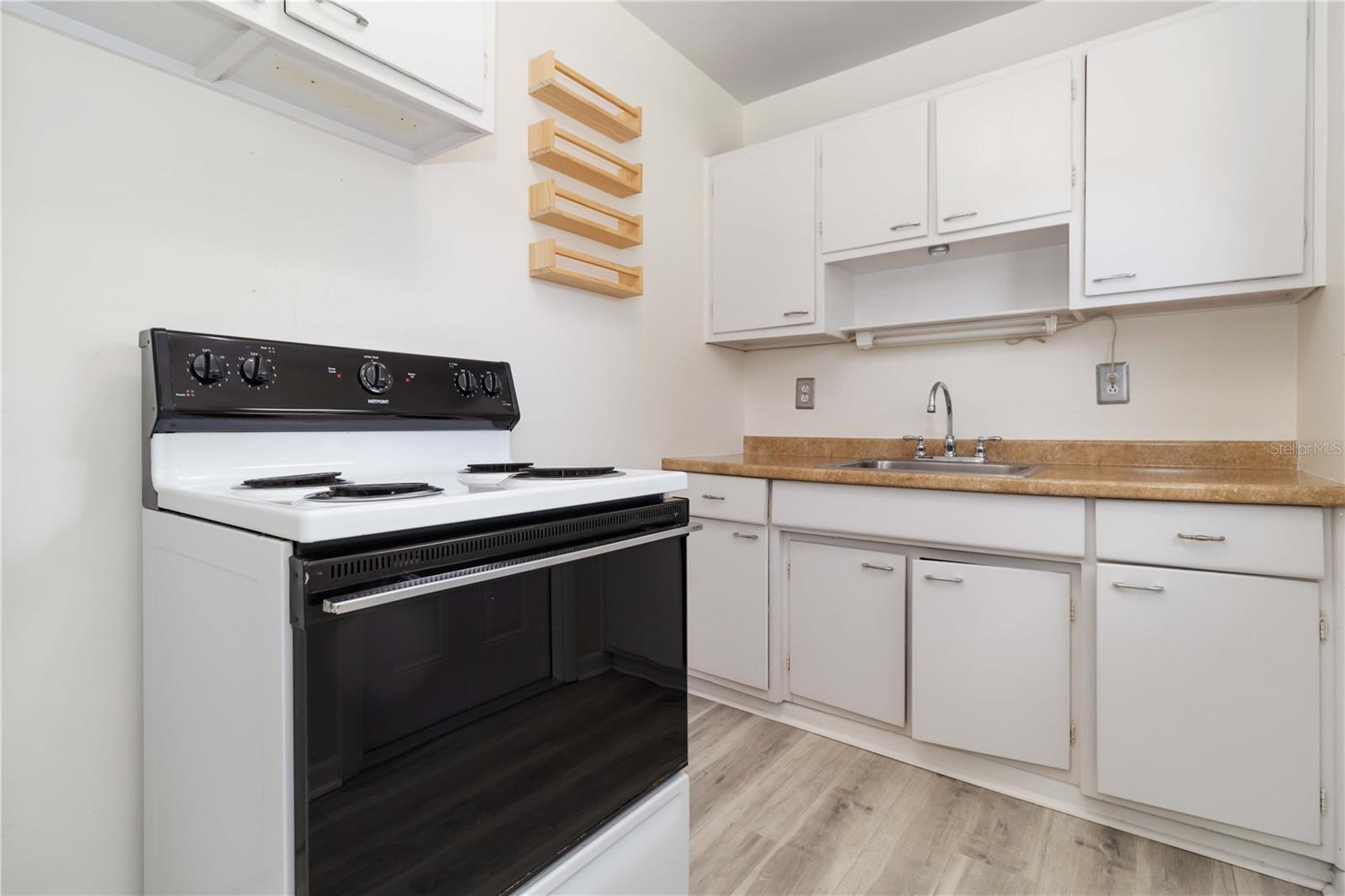 NORTH PORT ST JOHN UNIT 01 - Residential