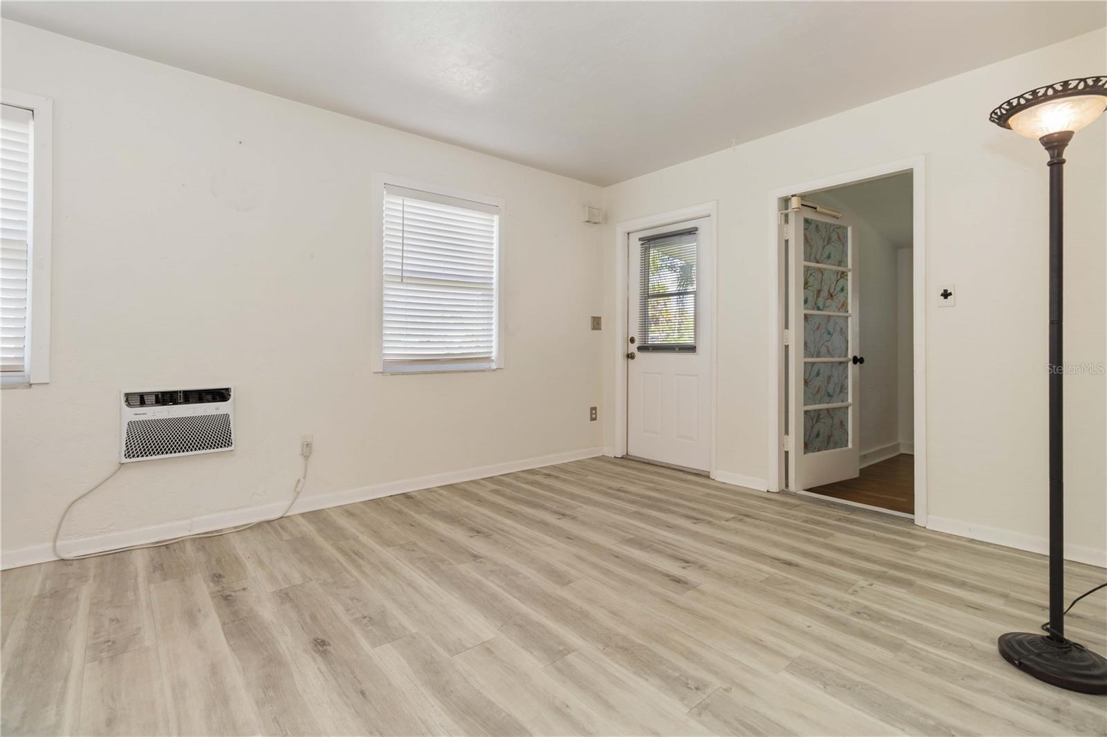 NORTH PORT ST JOHN UNIT 01 - Residential