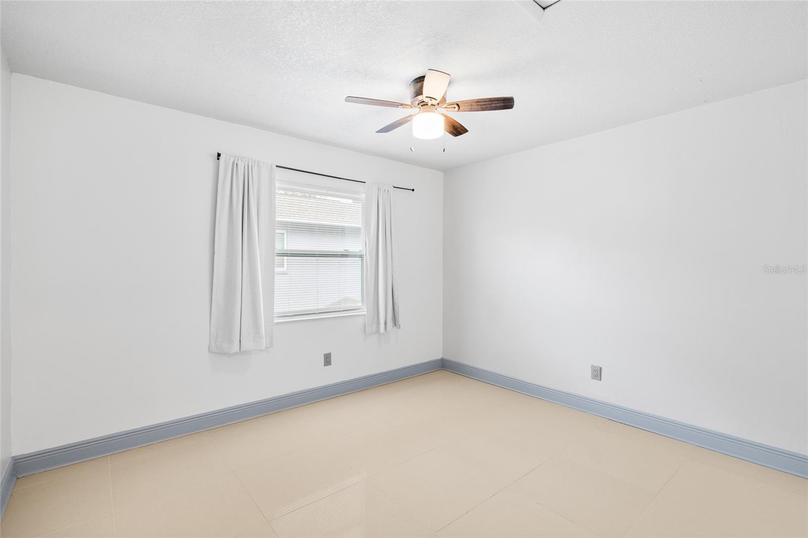 TEMPLE CREST UNIT 3 - Residential Income