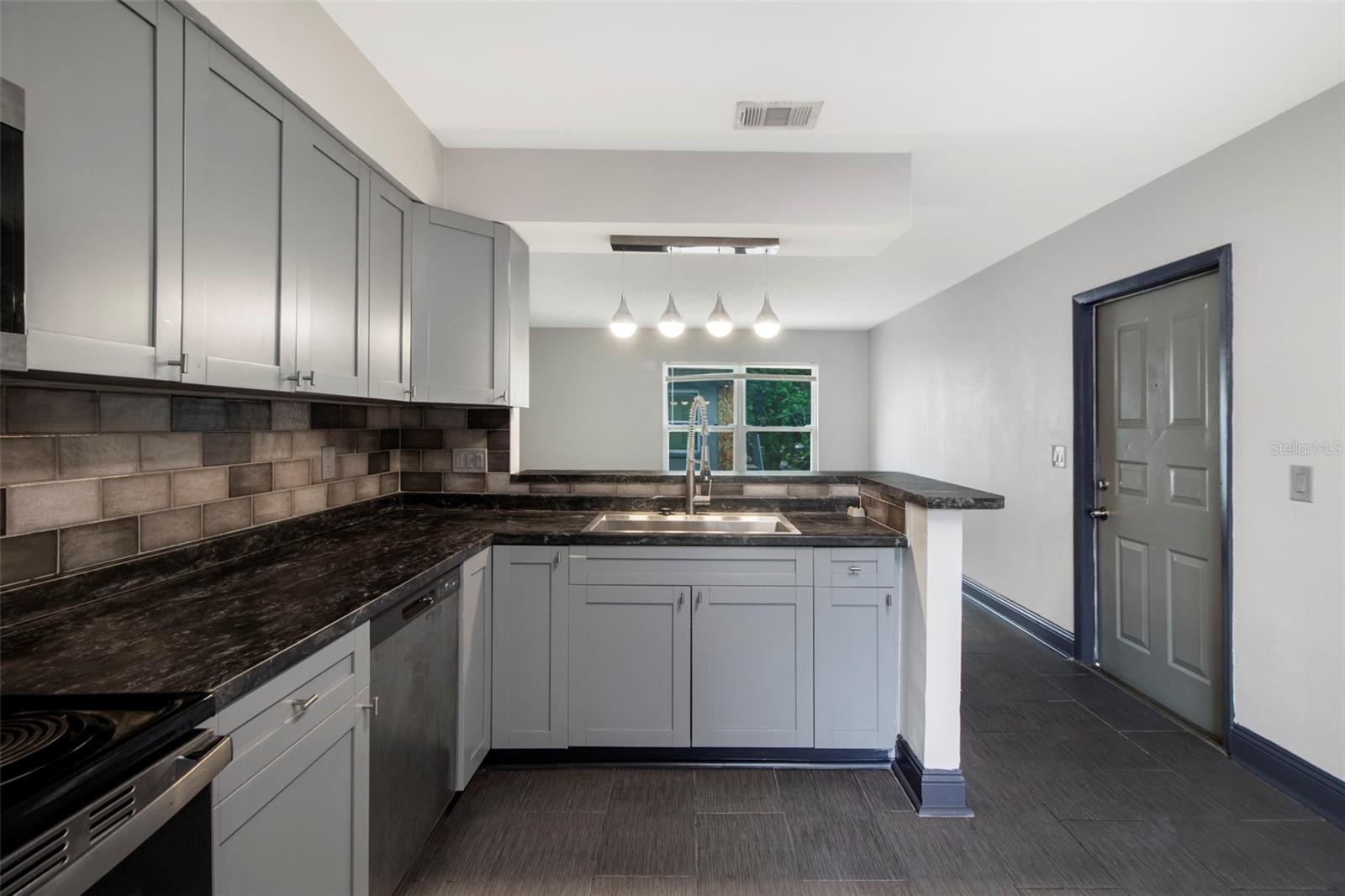 TEMPLE CREST UNIT 3 - Residential Income