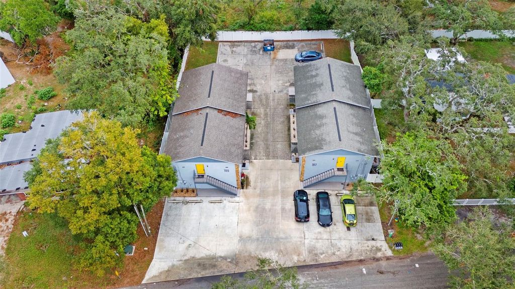 Photo of 7917 Lakeshore Drive, Tampa, FL 33604 (MLS # TB8480137)