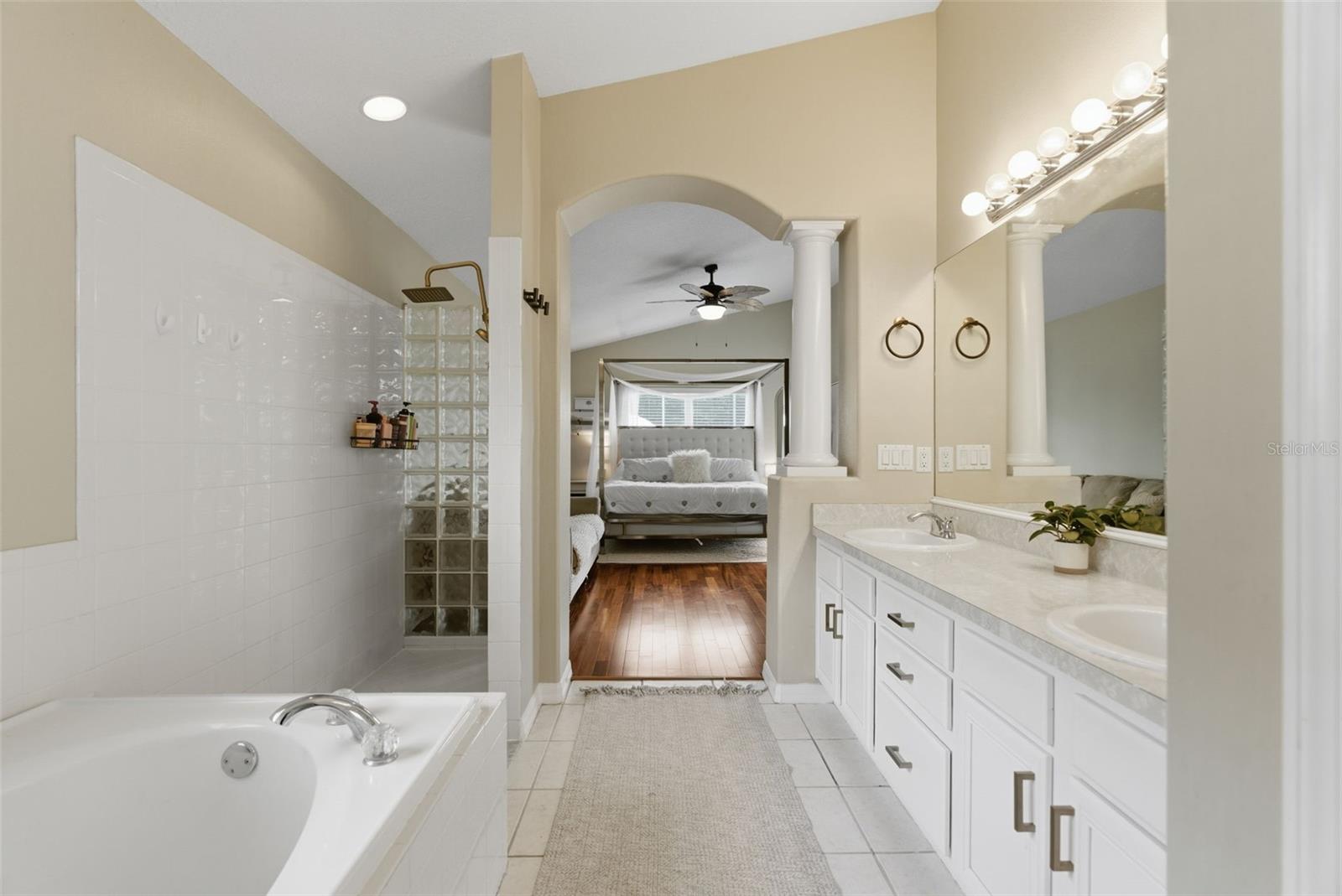 FISHHAWK RANCH PH 2 PRCL - Residential