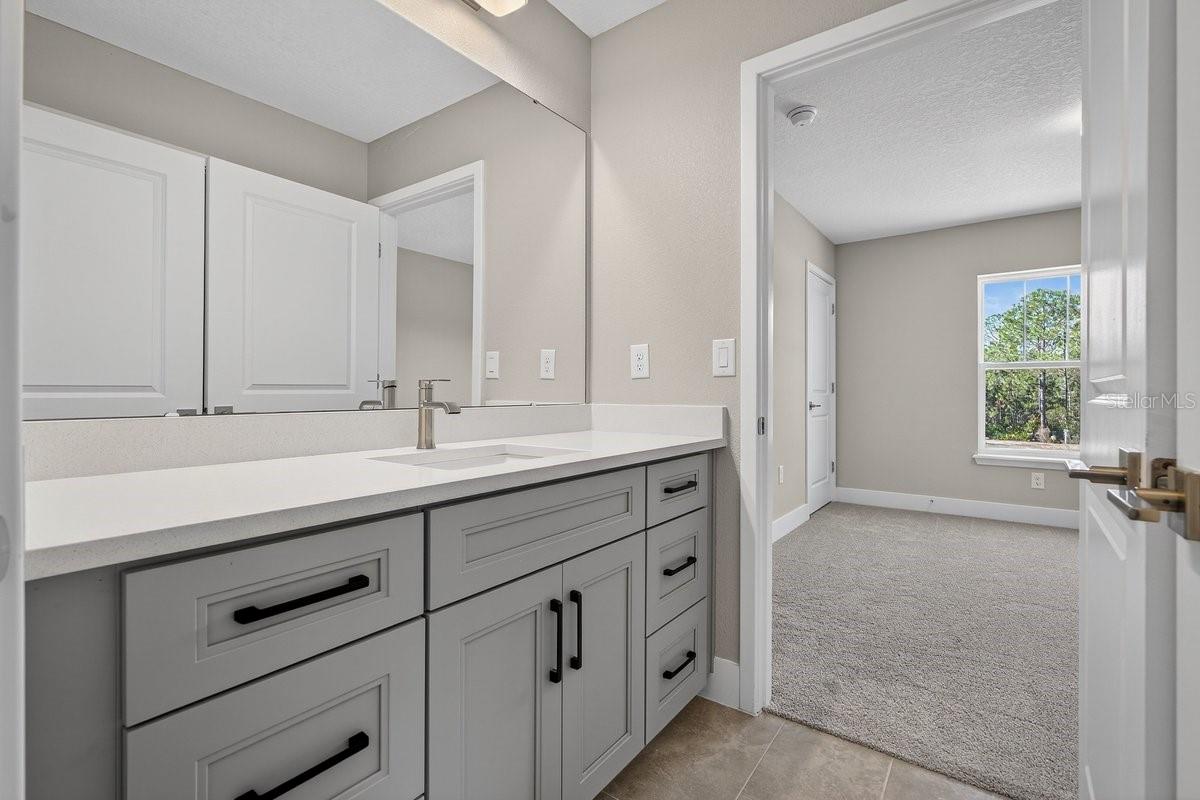 GRAY HAWK UN II - Residential