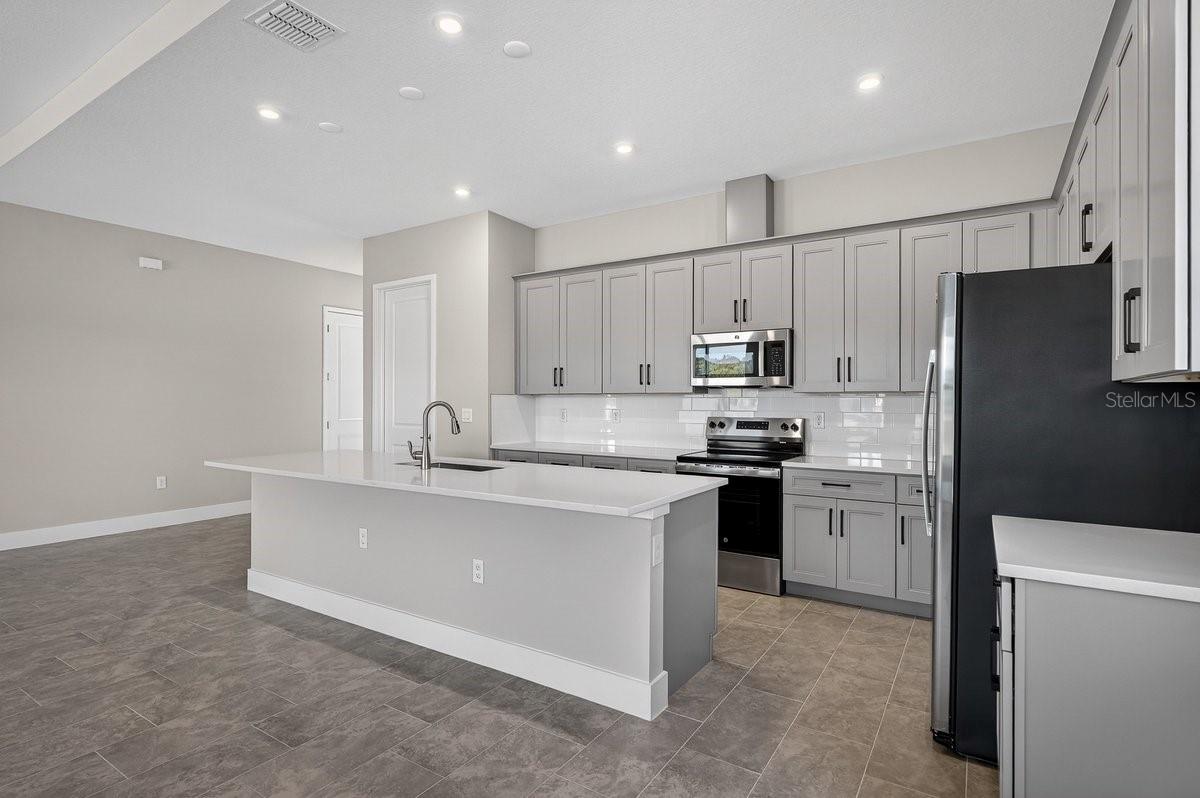 GRAY HAWK UN II - Residential