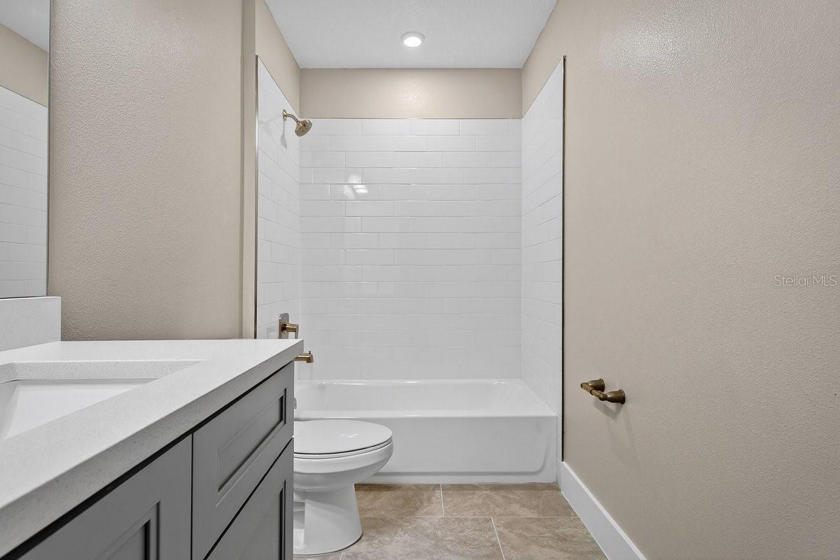 GRAY HAWK UN II - Residential