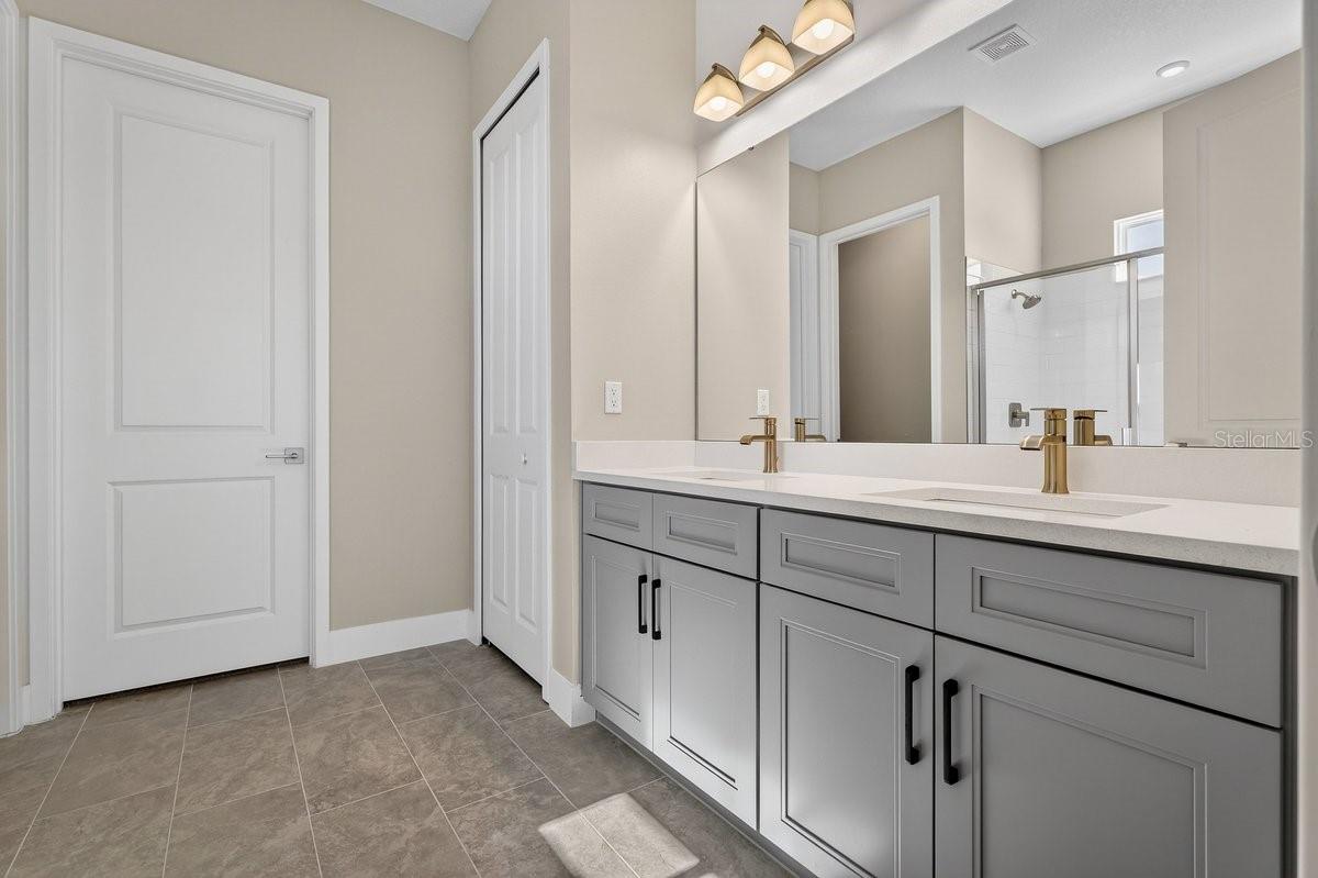 GRAY HAWK UN II - Residential