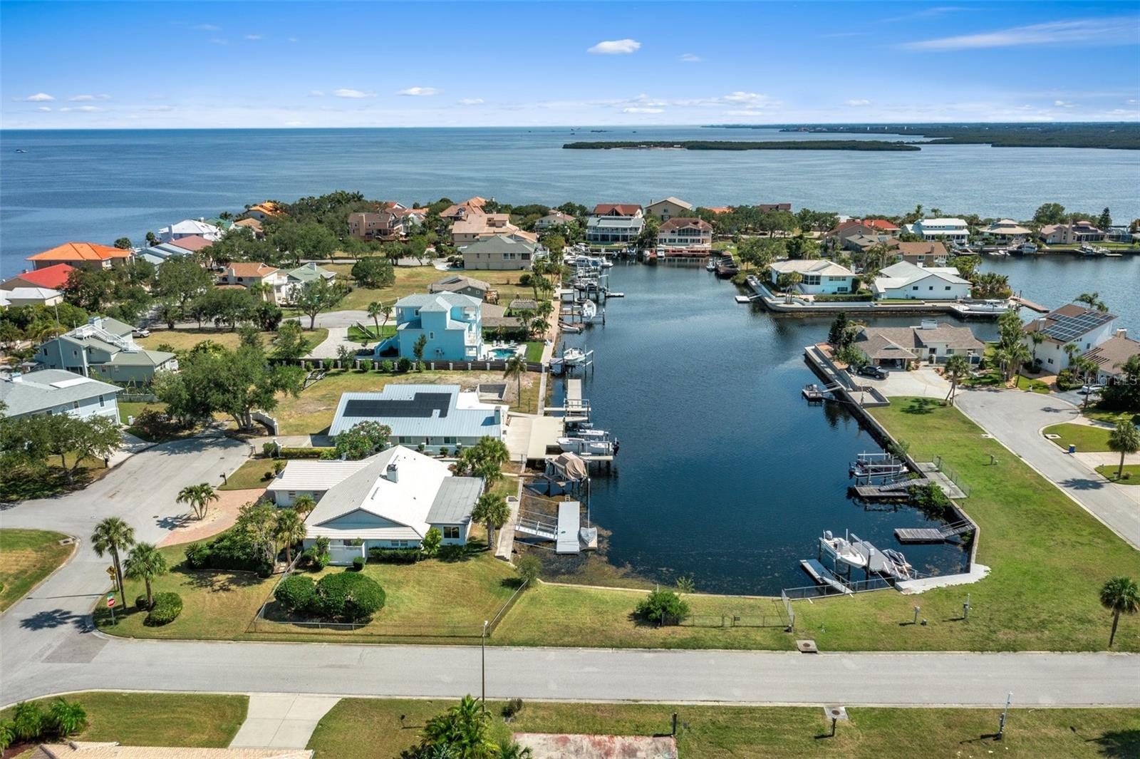 FLOR A MAR REP - Land