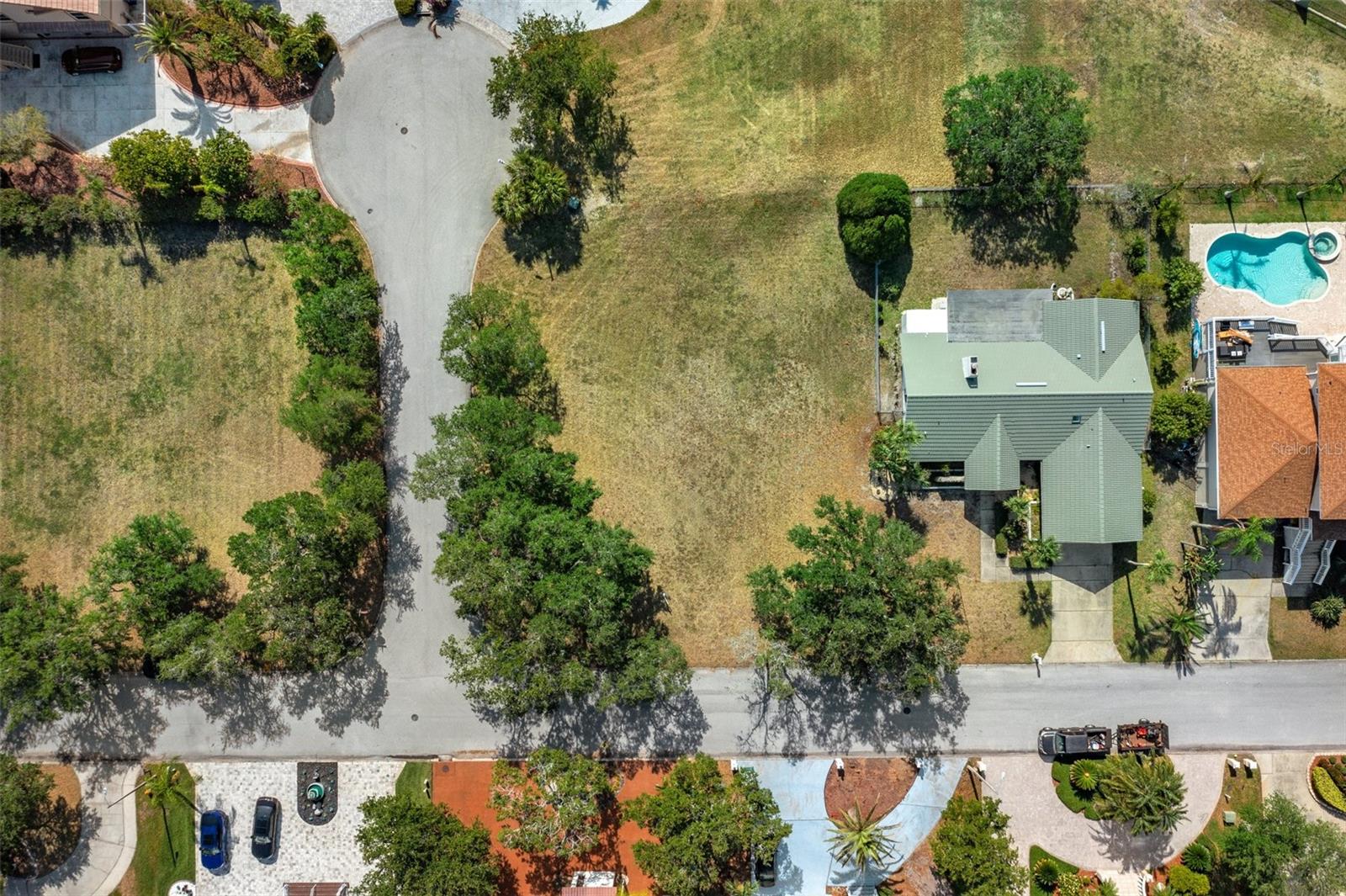 FLOR A MAR REP - Land