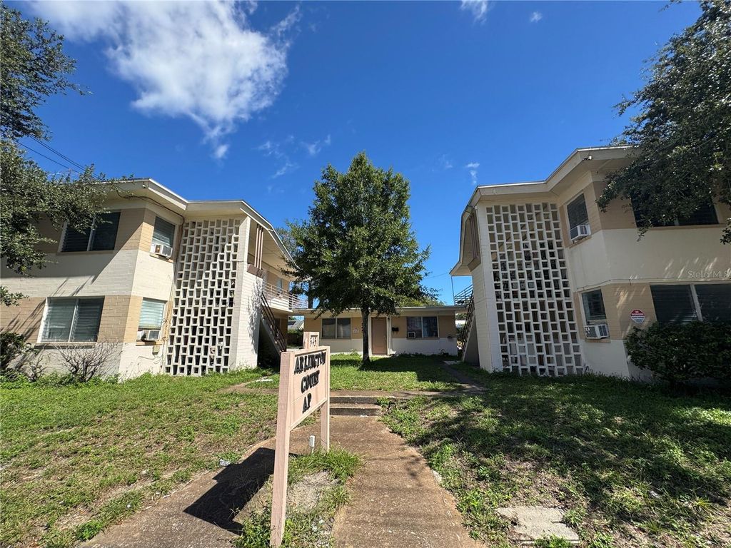 Photo of 545 N Ridgewood Avenue, Daytona Beach, FL 32114 (MLS # O6353591)