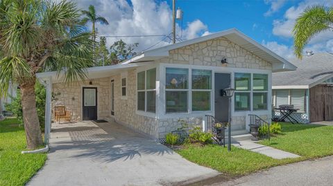 Photo of 13 Oak Street, Bradenton, FL 34208 (MLS # A4652583)