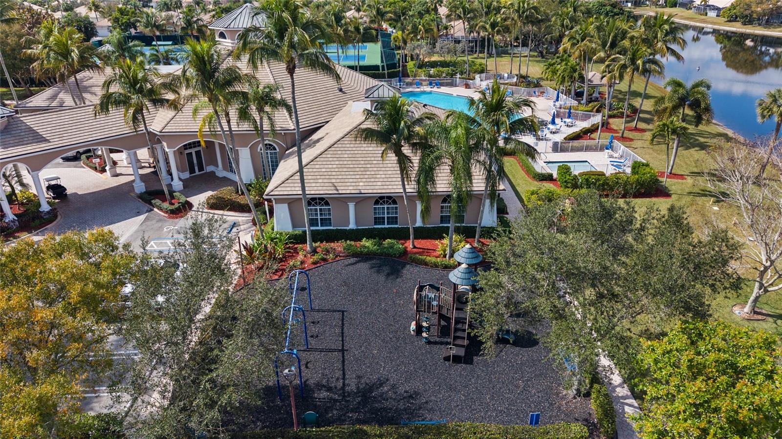 ANDROS ISLE REPL - Residential