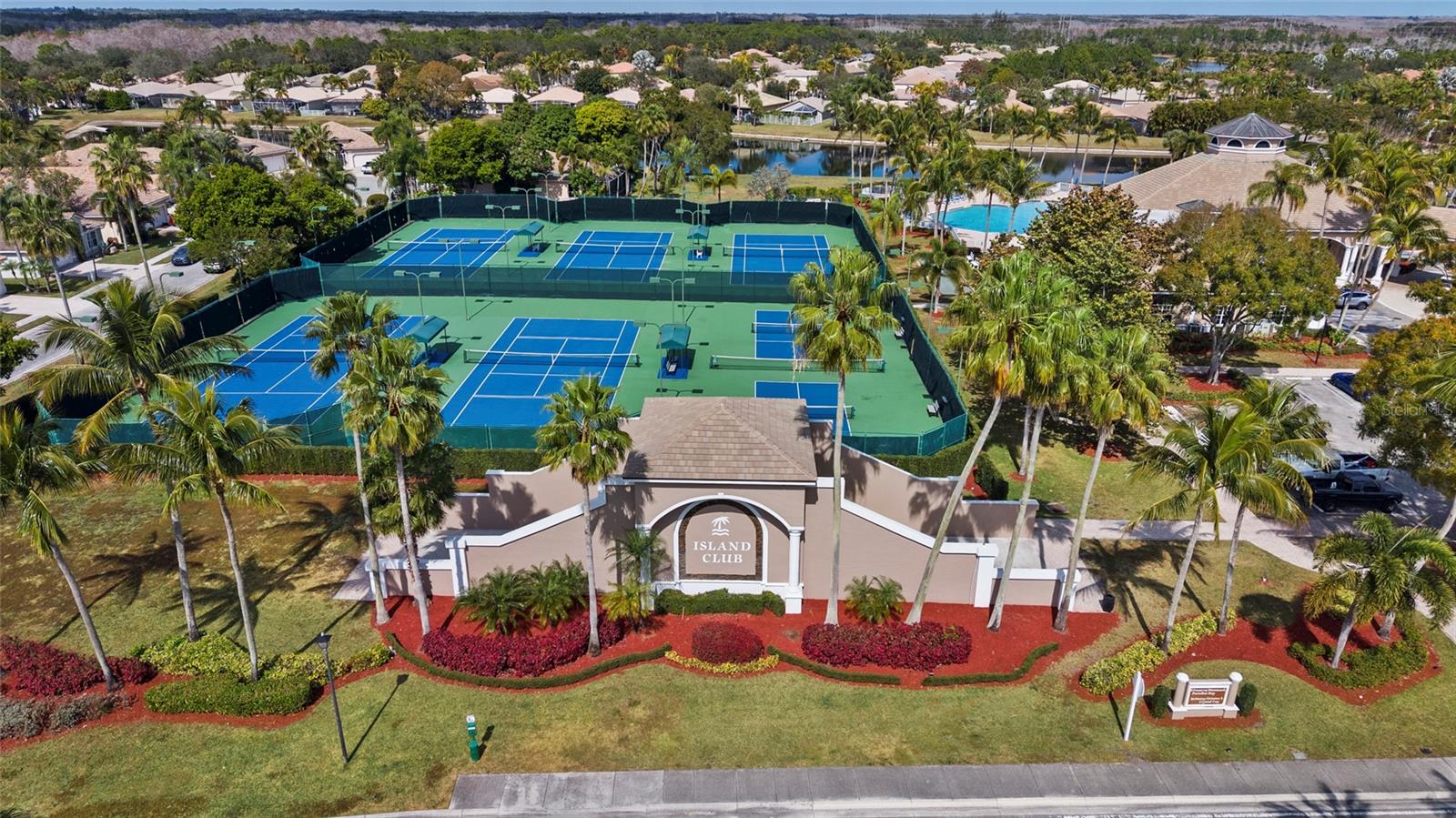 ANDROS ISLE REPL - Residential